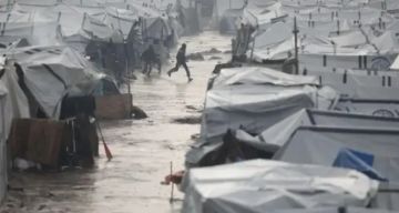 الدفاع المدني يحذر المواطنين من المنخفض القادم الدفاع المدني يحذر المواطنين من المنخفض القادم