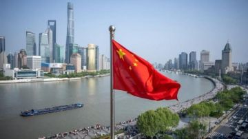 الصين تدعم إيران في الدفاع عن سيادتها وتطالب بوقف التصعيد