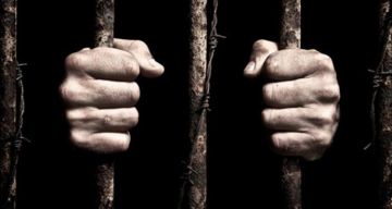 خاص  أسير محرر يروي لشهاب تفاصيل اعتقاله وتعذيبه حتى الإفراج عنه في صفقة 