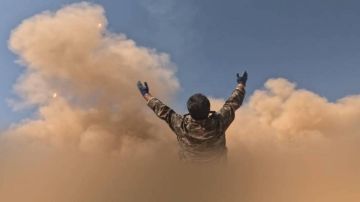 إيران تعلن استخدام صاروخ سجيل لأول مرة في الحرب.. ماذا نعرف عنه؟ إيران تعلن استخدام صاروخ سجيل لأول مرة في الحرب.. ماذا نعرف عنه؟