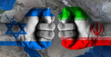 أكسيوس: عملية ضرب إيران تأجلت أسبوعا لسببين رئيسيين أكسيوس: عملية ضرب إيران تأجلت أسبوعا لسببين رئيسيين