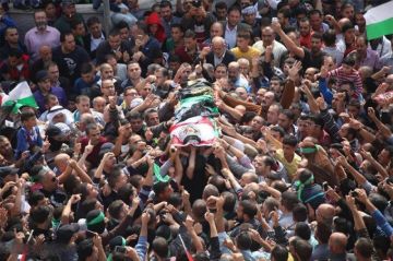 تشييع مهيب للشهيدين القيسية ومسالمة في الظاهرية ودورا