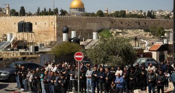 دعوات واسعة للحشد والرباط غدا الجمعة نصرة للأقصى المغلق بقرار الاحتلال دعوات واسعة للحشد والرباط غدا الجمعة نصرة للأقصى المغلق بقرار الاحتلال