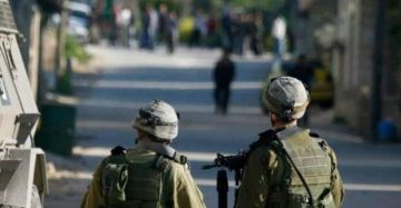 الاحتلال يواصل مداهماته بالضفة والمستوطنون يعتدون على فلسطينية جنوب الخليل