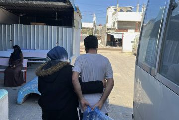 بن غفير يفتح زجاجة شامبانيا لـالاحتفال.. الكنيست يصادق على قانون إعدام الأسرى الفلسطينيين (فيديو)