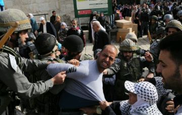 خلال نيسان .. اعتقال 100 مقدسي وهدم 15 منشأة ومنع فعاليات التضامن مع الأسرى