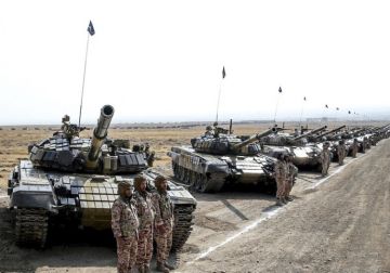 6 دول جديدة تعترف بالحرس الثوري الإيراني كمنظمة إرهابية 6 دول جديدة تعترف بالحرس الثوري الإيراني كمنظمة إرهابية