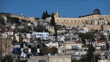 جمعية استيطانية تستولي على شقتين في بلدة سلوان بالقدس وتشرد قاطنيها