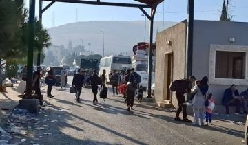 استشهاد 5 لبنانيين وإصابة 7 في غارة على صيدا.. حزب الله يستهدف مواقع وتجمعات لجيش الاحتلال استشهاد 5 لبنانيين وإصابة 7 في غارة على صيدا.. حزب الله يستهدف مواقع وتجمعات لجيش الاحتلال