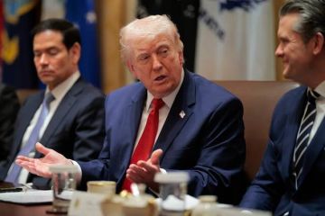 تحول ترامب تجاه هرمز.. من التهديد للاعتراف بنفوذ إيران تحول ترامب تجاه هرمز.. من التهديد للاعتراف بنفوذ إيران