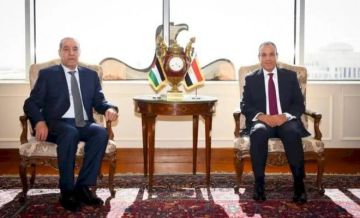 تفاصيل الاتصال الهاتفي بين وزير الخارجية المصري ونائب الرئيس الفلسطيني