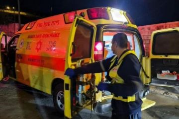 قتيل وإصابة نجله بجريمة إطلاق نار في يافا