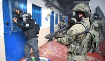 الأسرى في رمضان.. إجراءات عقابية متعمدة وحرمان من العبادات والطعام