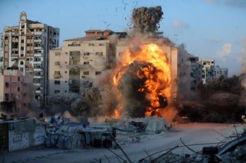 استشهاد فلسطيني وإصابة آخرين في غارة إسرائيلية على غزة استشهاد فلسطيني وإصابة آخرين في غارة إسرائيلية على غزة