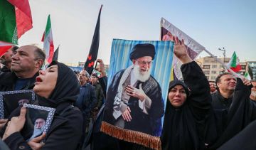 حماس تنعى خامنئي وقيادات إيرانية: اعتداء سافر يهدد السلم والأمن في المنطقة