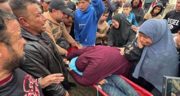 استشهاد فتى برصاص الاحتلال في خان يونس وارتفاع حصيلة الشهداء اليوم إلى 7 استشهاد فتى برصاص الاحتلال في خان يونس وارتفاع حصيلة الشهداء اليوم إلى 7