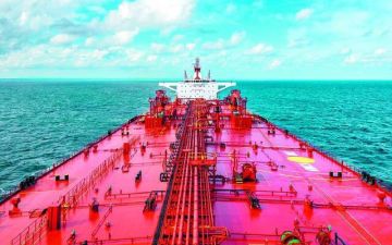 تعرض ناقلة نفط ترفع العلم اليوناني لهجوم قبالة ميناء نوفوروسيسك الروسي تعرض ناقلة نفط ترفع العلم اليوناني لهجوم قبالة ميناء نوفوروسيسك الروسي