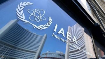 وكالة الطاقة الدولية تبحث أكبر سحب نفطي في تاريخها لتهدئة الأسعار وكالة الطاقة الدولية تبحث أكبر سحب نفطي في تاريخها لتهدئة الأسعار