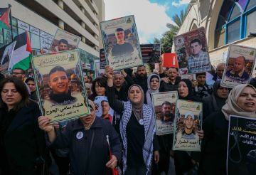 إضراب شامل يشل الضفة الغربية احتجاجا على إقرار الكنيست قانون إعدام الأسرى (صور)