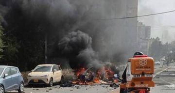 بالفيديو والصور تصعيد إيراني مكثف.. إصابات وأضرار واسعة وسقوط مباشر لصواريخ في تل أبيب