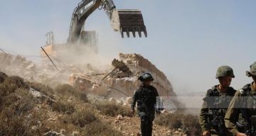 قوات الاحتلال تنفذ عمليات هدم وتجريف في جنين ورام الله والخليل