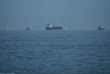 أمريكا تضاعف ضمانات شحن هرمز إلى 40 مليار دولار أمريكا تضاعف ضمانات شحن هرمز إلى 40 مليار دولار