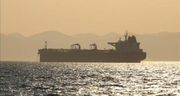 بعد تهديدات ترامب.. إيران تلوح بإغلاق 