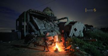 صور.. المنخفض الجوي يفاقم معاناة النازحين في خيام قطاع غزة