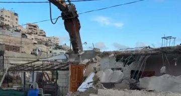 الاحتلال يجبر مقدسيا على هدم منزله قسريا في بلدة سلوان