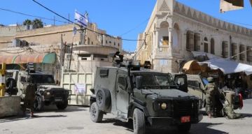 جنين: الاحتلال يقتحم قباطية ويداهم عددا من المنازل ويحتجز عشرات الشبان