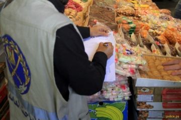 المكتب الإعلامي الحكومي بغزة يؤكد: إجراءات حازمة ضد الاحتكار والتلاعب بالأسعار