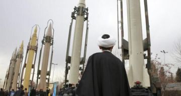 سي إن إن: معلومات أمريكية تظهر أن الصين تستعد لشحن أسلحة إلى إيران