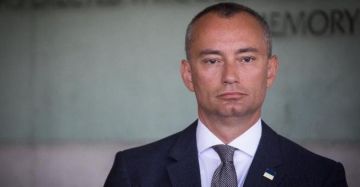 الإعلام الحكومي يفند أكاذيب ميلادينوف بشأن دخول 602 شاحنة إلى غزة