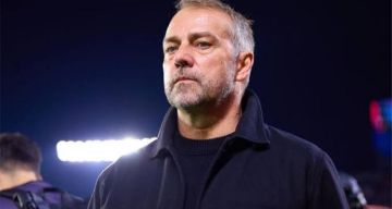 فليك يعلق بغضب بعد خسارة برشلونة