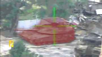 ضربة مباشرة.. حزب الله يوثق تدمير دبابة ميركافا ضربة مباشرة.. حزب الله يوثق تدمير دبابة ميركافا