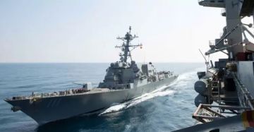 إيران: اخترقنا الحصار الأمريكي لهرمز بأربع سفن إيران: اخترقنا الحصار الأمريكي لهرمز بأربع سفن