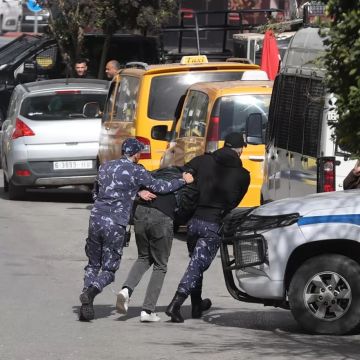 تقرير السلطة تواصل اعتقالاتها وانتهاكاتها لحقوق الإنسان في الضفة الغربية