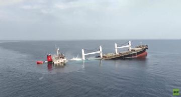 احتجز في يوليو الماضي.. الحوثيون في اليمن يعلنون مغادرة بحار روسي العاصمة صنعاء احتجز في يوليو الماضي.. الحوثيون في اليمن يعلنون مغادرة بحار روسي العاصمة صنعاء