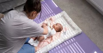 أسباب الإمساك عند الرضع وطرق التعامل معه