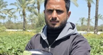 تقرير وريث المعول والألم.. المهندس أبو عريبان يواصل مسيرة والده المصاب لتوفير لقمة العيش لعائلته