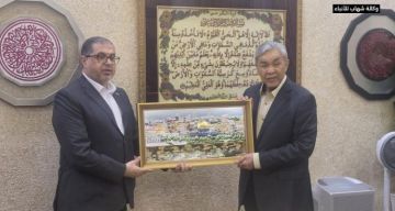 بالصور وفد قيادي من حماس يختتم زيارة رسمية إلى دولة ماليزيا
