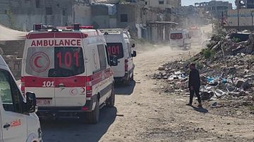 مغادرة 98 مريضا ومرافقا من غزة عبر معبر رفح