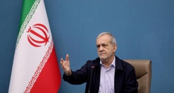 بزشكيان يتضامن مع بابا الفاتيكان بعد إهانات ترامب اللفظية وتشبهه بالمسيح