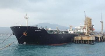 أسعار النفط تتراجع 10 بعد إعلان فتح مضيق هرمز