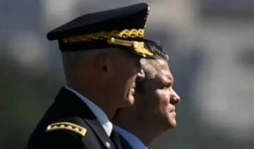 إقالة مفاجئة لرئيس أركان الجيش الأمريكي بطلب من وزير الدفاع