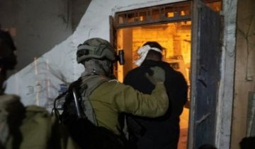 قوات الاحتلال تشن حملة مداهمات واعتقالات واسعة بالضفة