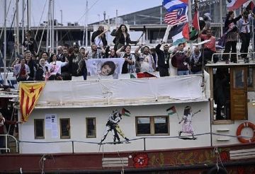 أسطول الحرية 2 ينطلق مرة ثانية من برشلونة لفك الحصار عن قطاع غزة (فيديوهات صور)