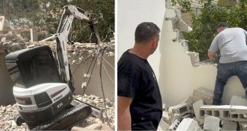 الاحتلال يجبر مواطنين مقدسيين على هدم منزليهما في حي الصوانة