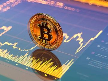  بيتكوين تتراجع قرب 77000 دولار وسط ترقب لقرار الفيدرالي