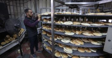 غزة على شفا أزمة خبز جديدة.. الأغذية العالمي يضع آلية جديدة لعمل المخابز